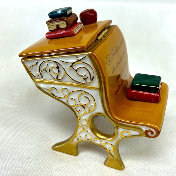 Vintage Ardleigh Elliott numbered music/trinket box titled “Apple For Teacher@ - Picture 3 of 9